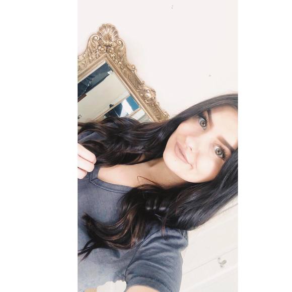 Meet your Posher, Tessa - Picture 1 of 1